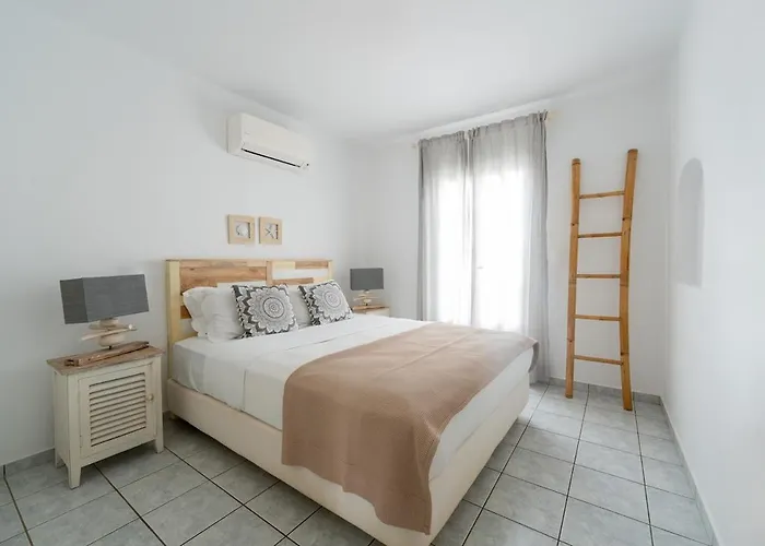 Orea Beachfront By Mykonos Mood カラファティス