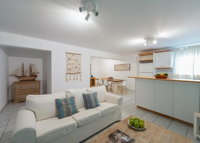 ヴィラ Orea Beachfront By Mykonos Mood