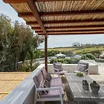 빌라 Orea Beachfront By Mykonos Mood *