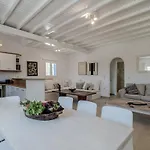 Orea Beachfront By Mykonos Mood 빌라