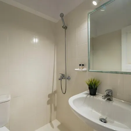 Orea Beachfront By Mykonos Mood 빌라 칼라파티스