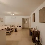 Orea Beachfront By Mykonos Mood 别墅 *
